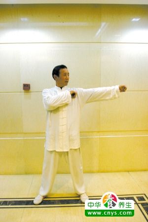 怎样练气功 气功热身操动作步骤