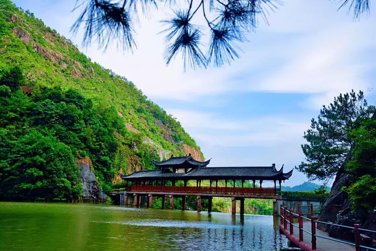 中华第一仙桥国庆震撼来袭高空云海天台山会仙桥等你来