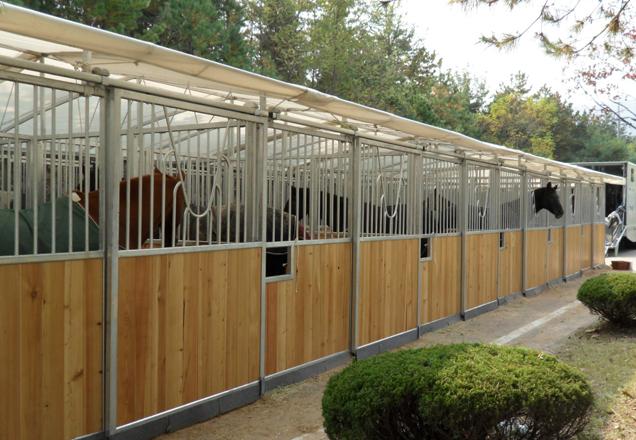 产品展示__马厩制作_马厩安装_马房制作_马房安装