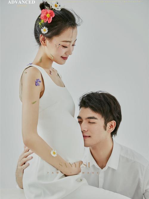 干净简单的夫妻孕妇照9797北京孕妇照_孕妇照_孕照_夫妻_孕妇写真