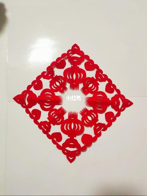 灯笼窗花剪纸教程_2021年春节灯笼_兴趣爱好_手工