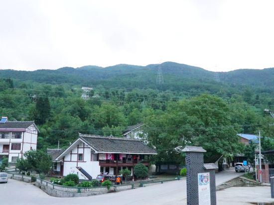 广元市 住宿服务 酒店 > 广元曾家山原乡山居   其它人还搜了