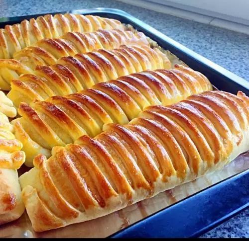 面点做法大全12种毛毛虫面包24种素饺子详细的做法与配方