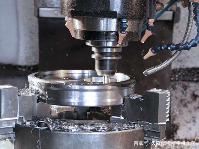 影响数控车床加工精度的主要因素分析