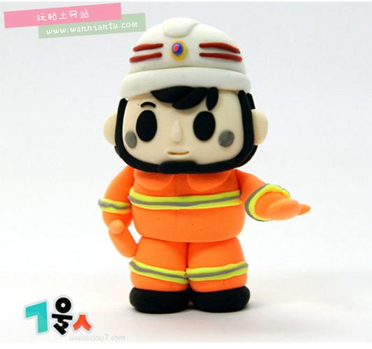 可爱的粘土消防员人偶做法