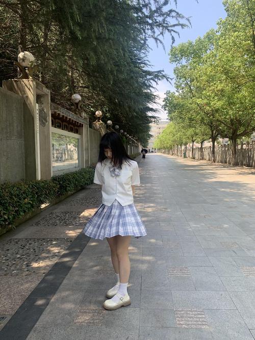 jk照片怎么修出氛围感