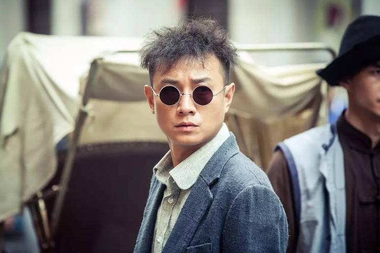 《剃刀边缘》"另类"喜剧谍战获赞编剧余飞谦称"碰巧"