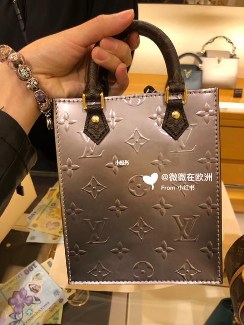 lv新款风琴包有点好看哦～_风琴包_路易威登怎么样_钱包_迷你_lv包包