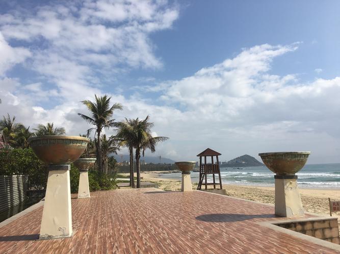 2019年大年三十(立春)早晨来到海南陵水香水湾的天海海边拍海景