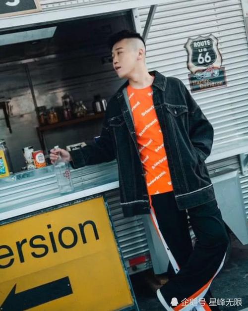 杨九郎表面很帅气,背地里竟还有这样的一面,网友:我的妈呀