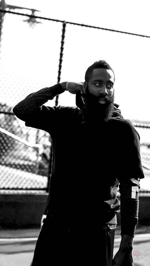 哈登登哥帅气侧漏,赶紧收藏吧!