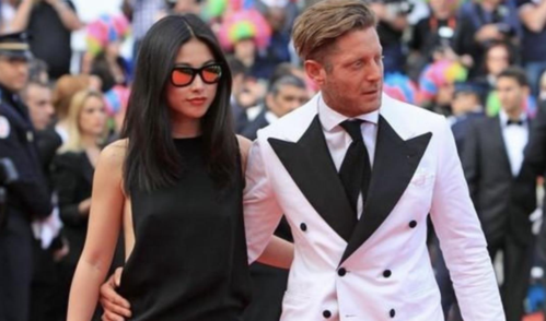 "富二代"朱珠低调结婚和高调的情史_李泉