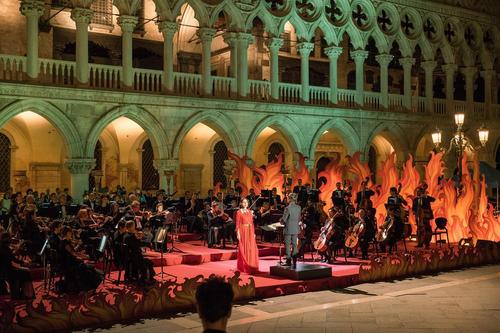 丛林中的莫扎特 第三季