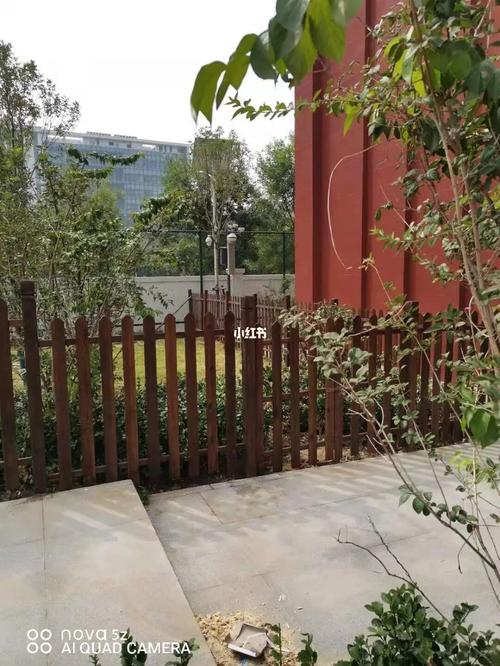 小院围栏可以这样做简单又容易制作_围栏_装修_庭院_设计_别墅_庭院