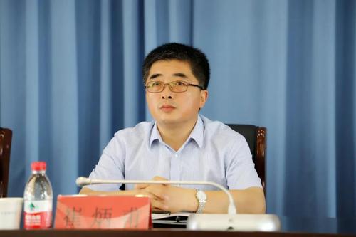 县十七届人大常委会召开第二十三次会议 2019-06-12 08:59发布者:吴桥