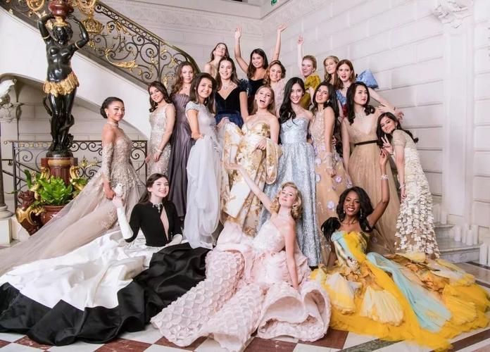 巴黎名媛晚会大放光彩的她不愿接手几十亿家产却想当一名编辑