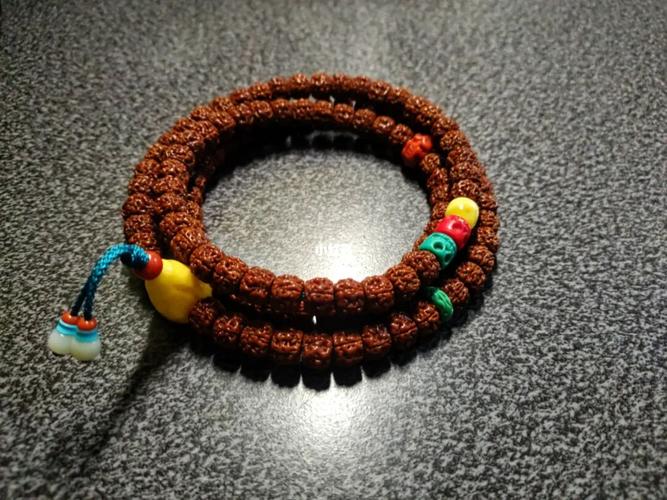 藏式108有色差,索性配饰拆了换到手持上,夏天已过半,争取刷红.