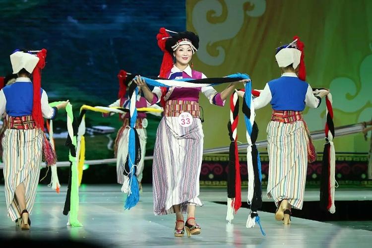 民族教育 云南特有少数民族怒族服饰赏析▲云南怒族服饰  昆明霓裳