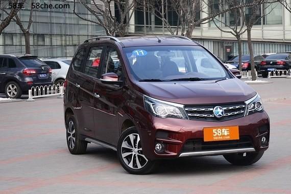 2017上海车展:东风启辰m50v亮相