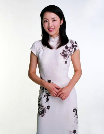 央视气象小姐杨丹40岁做妈妈热爱家乡湖南邵阳