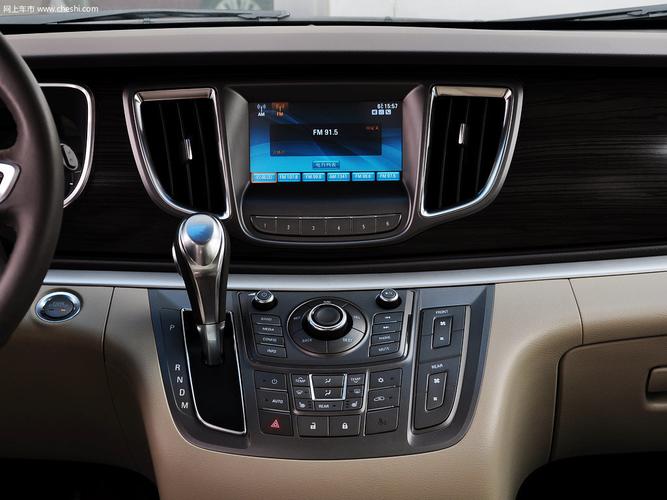 别克gl8 2013款 3.0l gt豪华商务豪雅版图片