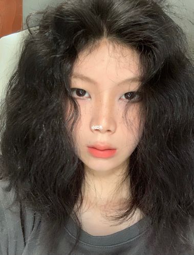 爆炸头_爆炸头_时尚_发型