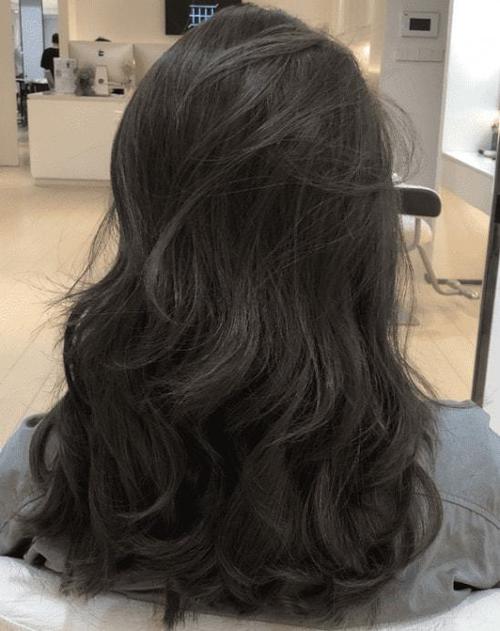 黑茶棕色是什么颜色,不挑皮又显白的发色了解一下!