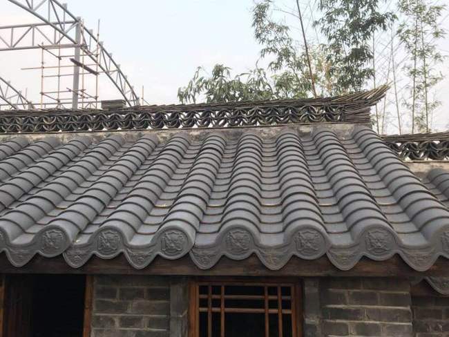 为什么很多古建筑的屋顶都要用铝瓦修补|瓦片|茅草屋