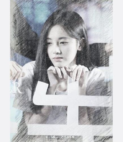 鞠婧祎和迪丽热巴撞素描,网友:一个是画中仙子,一个是老气横秋