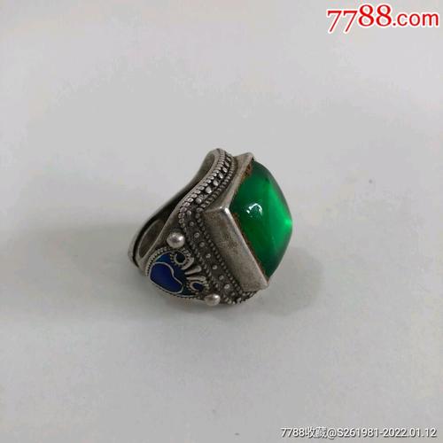 乡下老物件古玩古董收藏清乾隆年制翡翠银戒指银扳