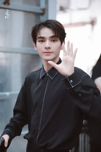 何昶希 - 堆糖,美图壁纸兴趣社区