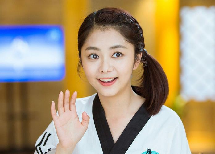 少女感谭松韵,圆脸也能撩男神