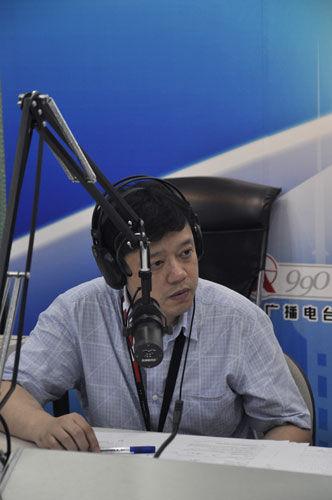 主持人 海波