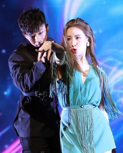 k-pop最受欢迎的伴舞演员,车贤胜是如何出道的?
