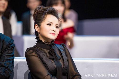 歌唱家吴碧霞:身材不高,低调嫁大学校友,女儿像妈妈