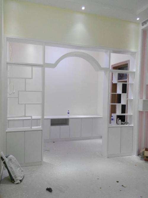 装修的花架后面挂什么玻璃好看啊