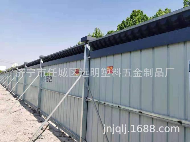济宁围挡生产厂家 工地施工围挡 组装式彩钢瓦围挡
