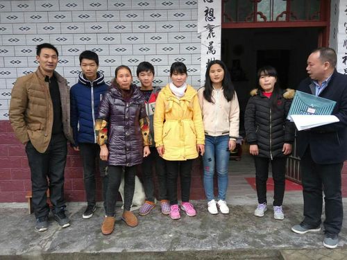 龙冈中学万师访万家活动纪实