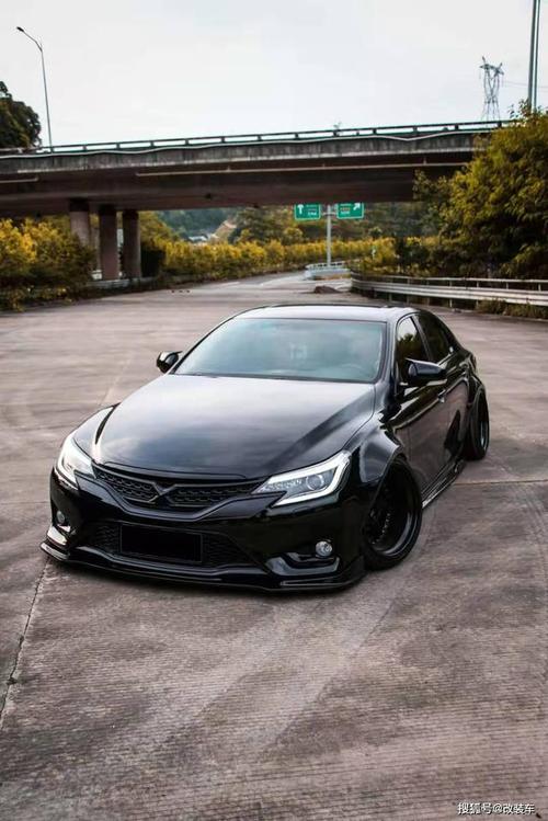 原创最后一次改装大后超,丰田锐志化身宽体黑武士