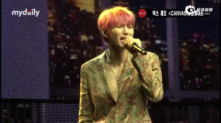 视频:韩国男团vixx成员leo首张个人专辑showcase 深情演唱感动粉丝