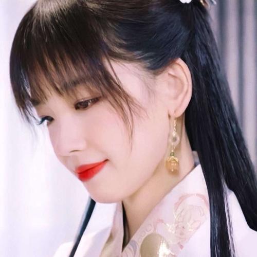 "老婆"王冰冰穿汉服了,这个造型你心动了吗?