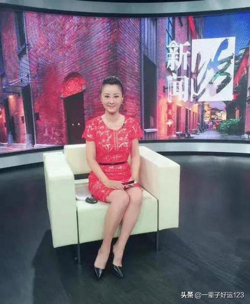 新闻坊现任主持各个不凡黄浩幽默舒怡气质施琰感性