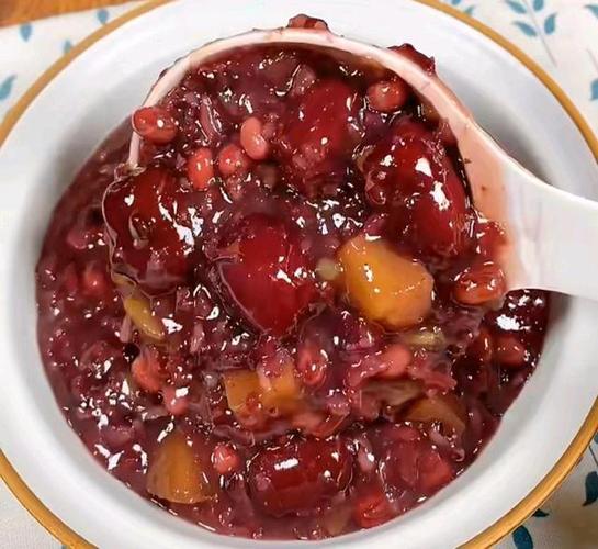 所有女生都该会的养颜粥,爱自己,从吃喝开始