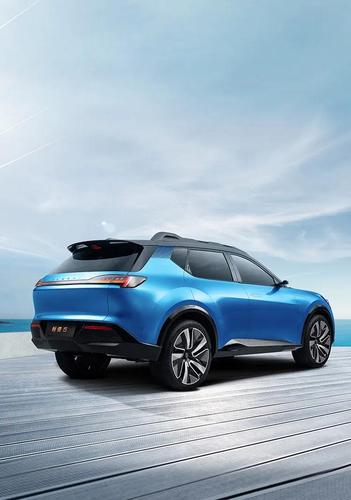 恒大汽车恒驰品牌发布6款新能源汽车对标特斯拉