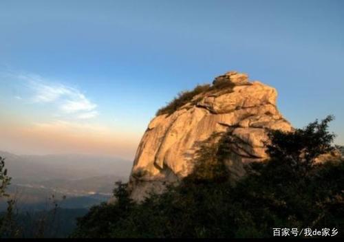 美丽的信阳鸡公山风景