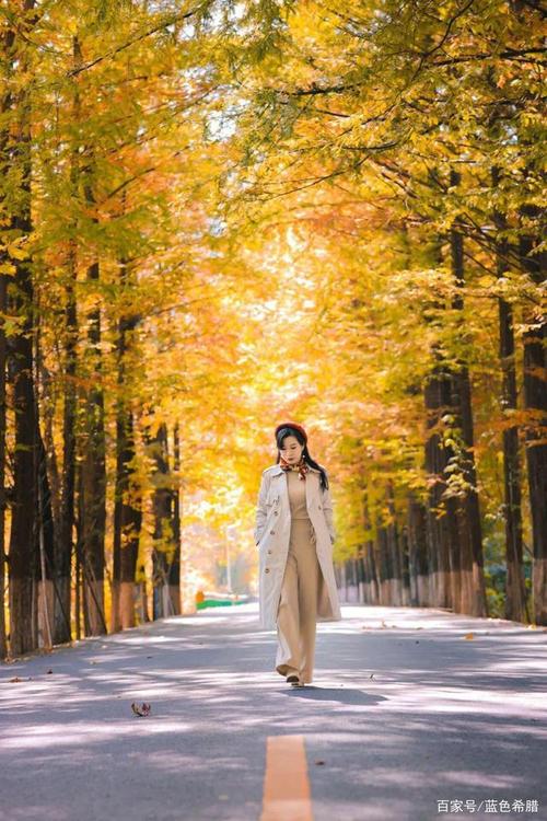 中年女性拍照技巧5个一点法拍摄秋景人像打造照片高级感