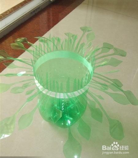 废旧雪碧瓶手工制作富贵竹花篮教程