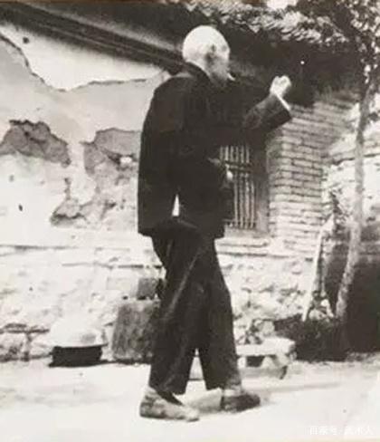 形意拳大师尚云祥弟子杨相离先生演练五行拳照,珍贵!