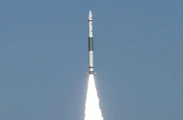 出师未捷的快舟十一号:发动机试车爆炸,火箭壳体碳纤维制造