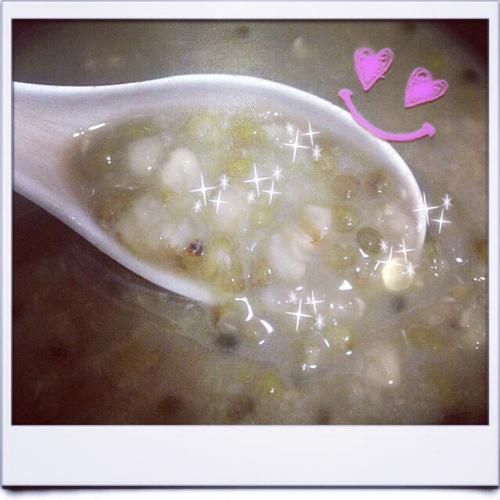 绿豆薏米西米糖水